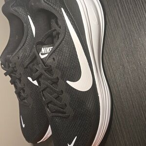 Nike Revolution 8 Women’s Size 10 Men 8.5 BlackRunning Shoes HJ8485-001 New